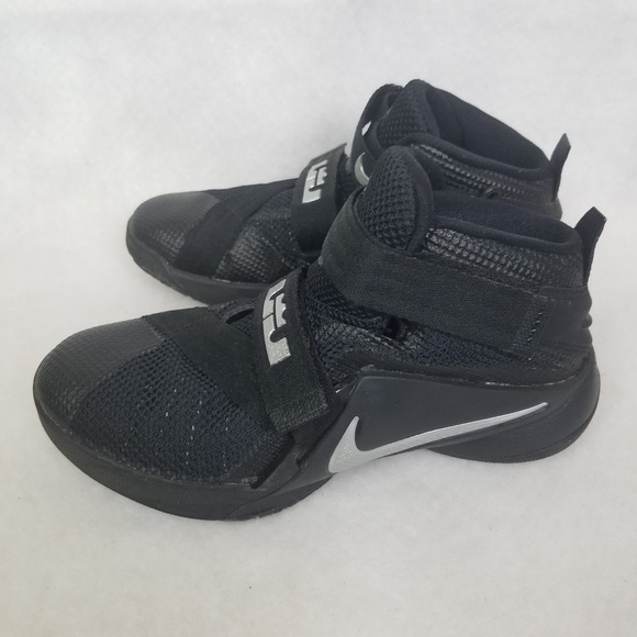 SOLD Nike Lebron James Soldier 9 Kids 13c - Picture 5 of 7